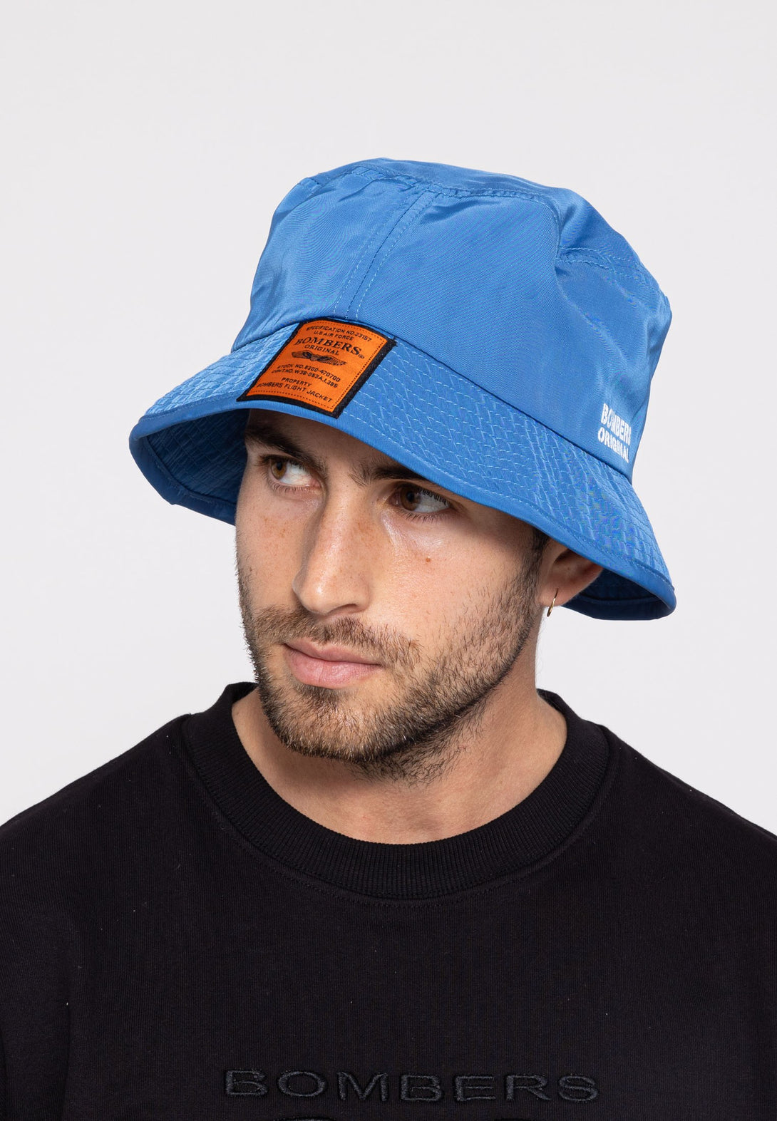 BUCKET HAT