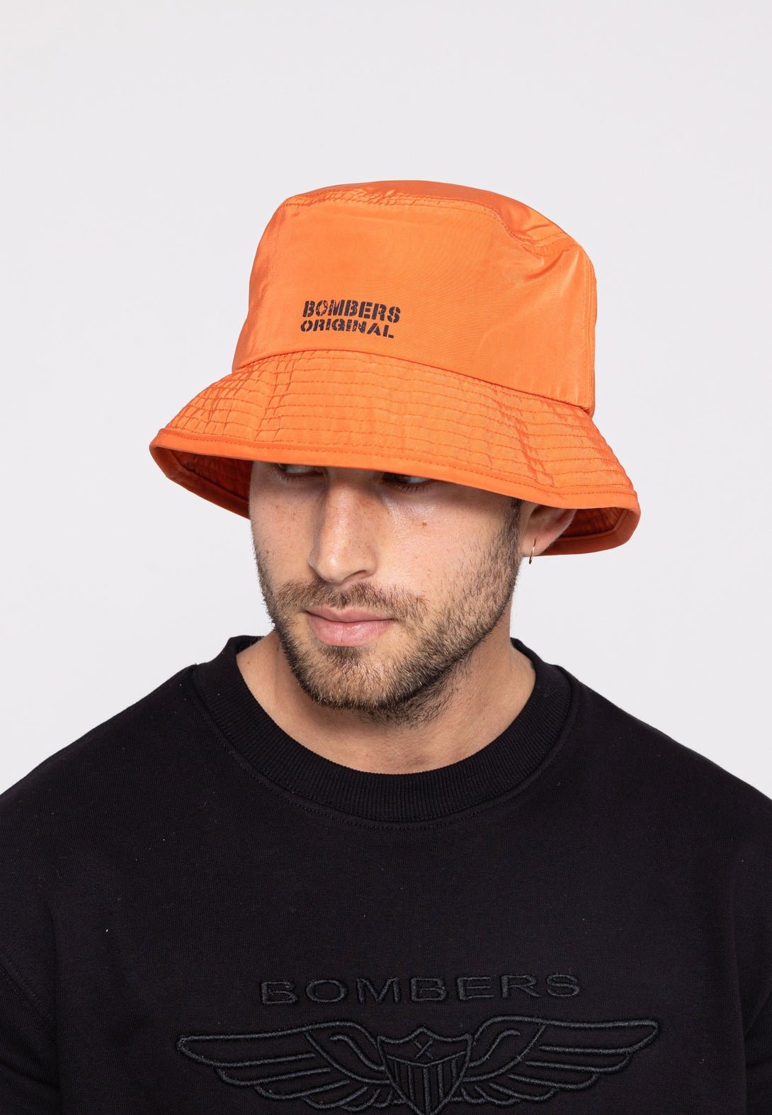 BUCKET HAT