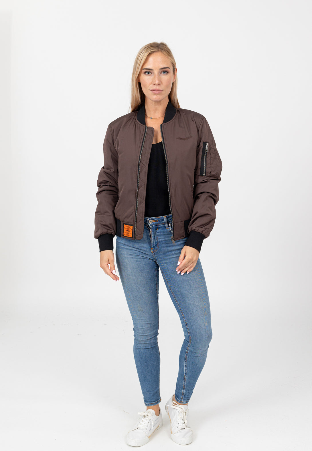 MAX WOMEN