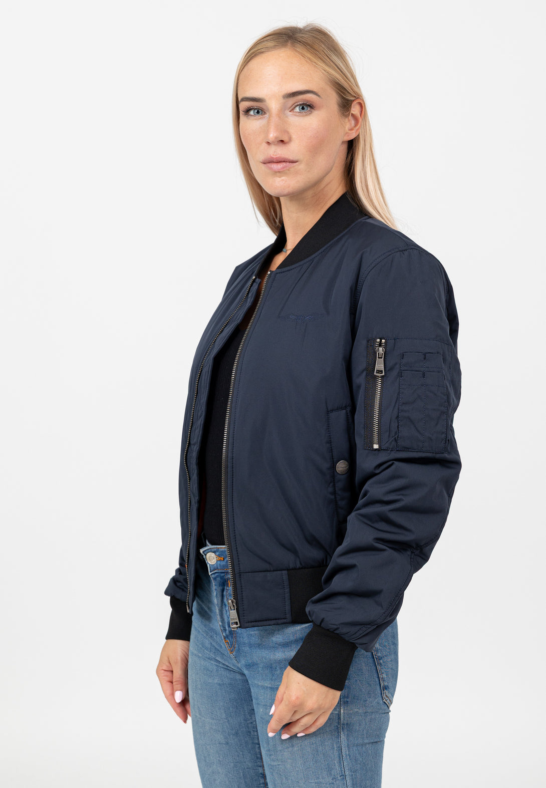 MAX WOMEN