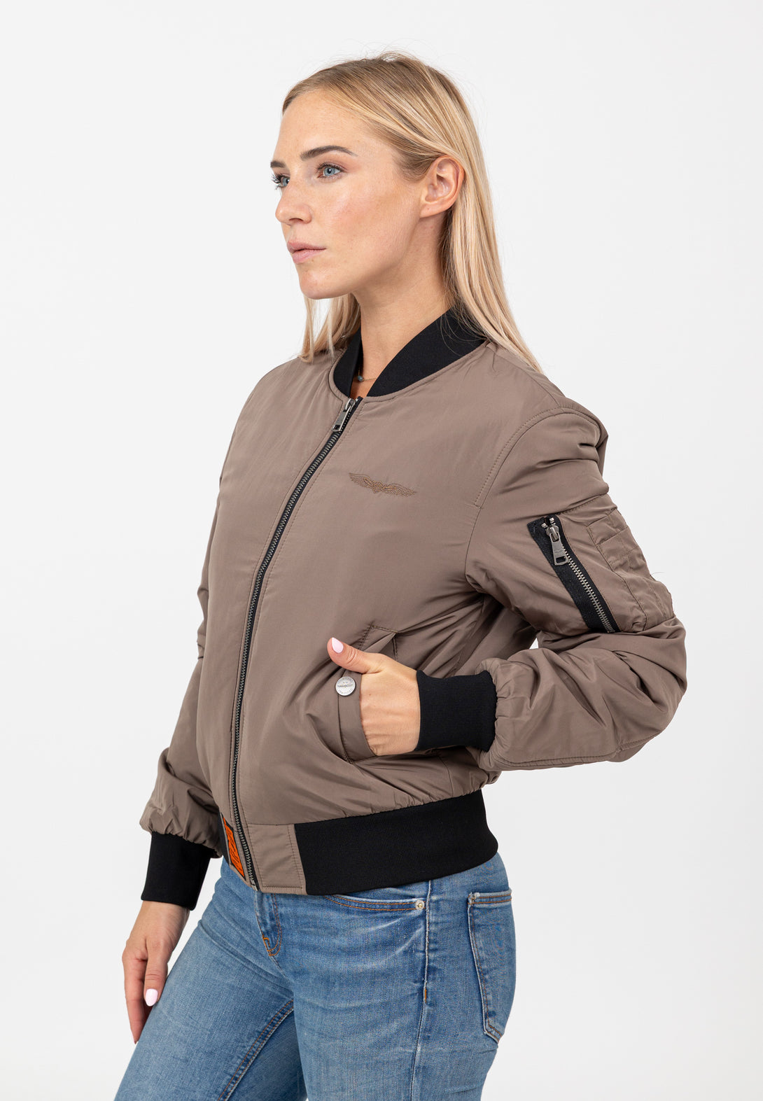 MAX WOMEN